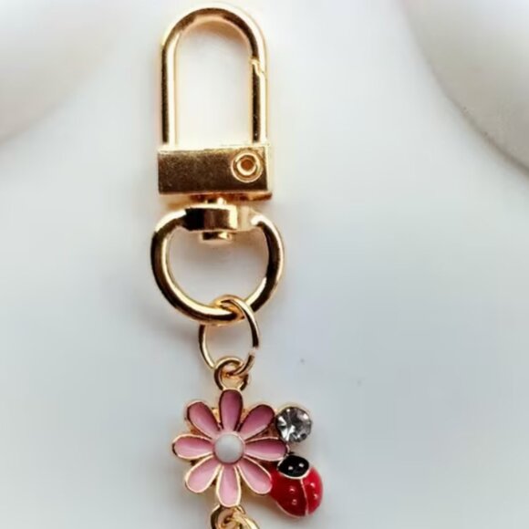PINK Flower Keychain/Bag Charm - Initial B - Picture 5 of 5